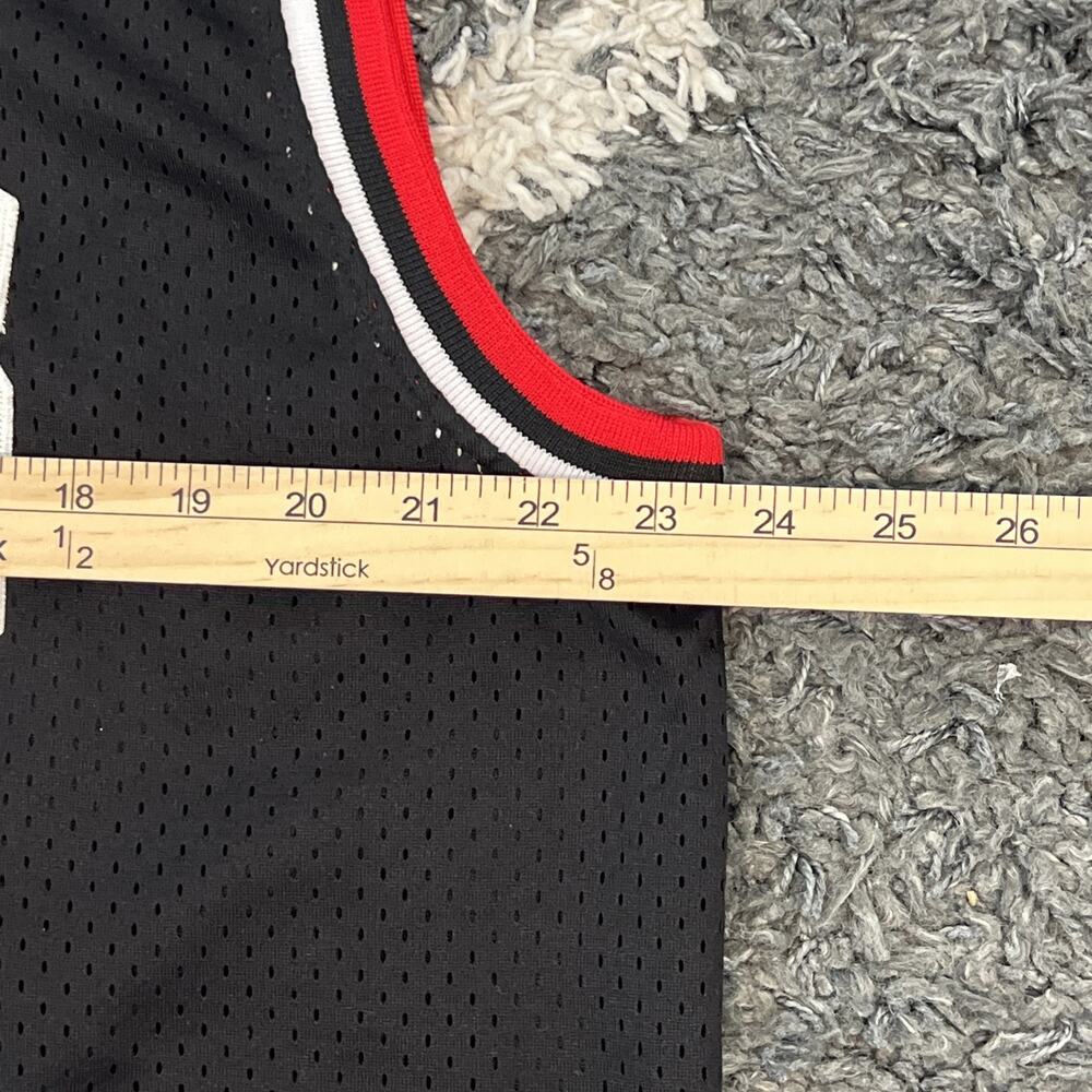 Mitchell & Ness Chicago Bulls Michael Jordan #23 Hardwood Classics Jersey XXL - Picture 2 of 12